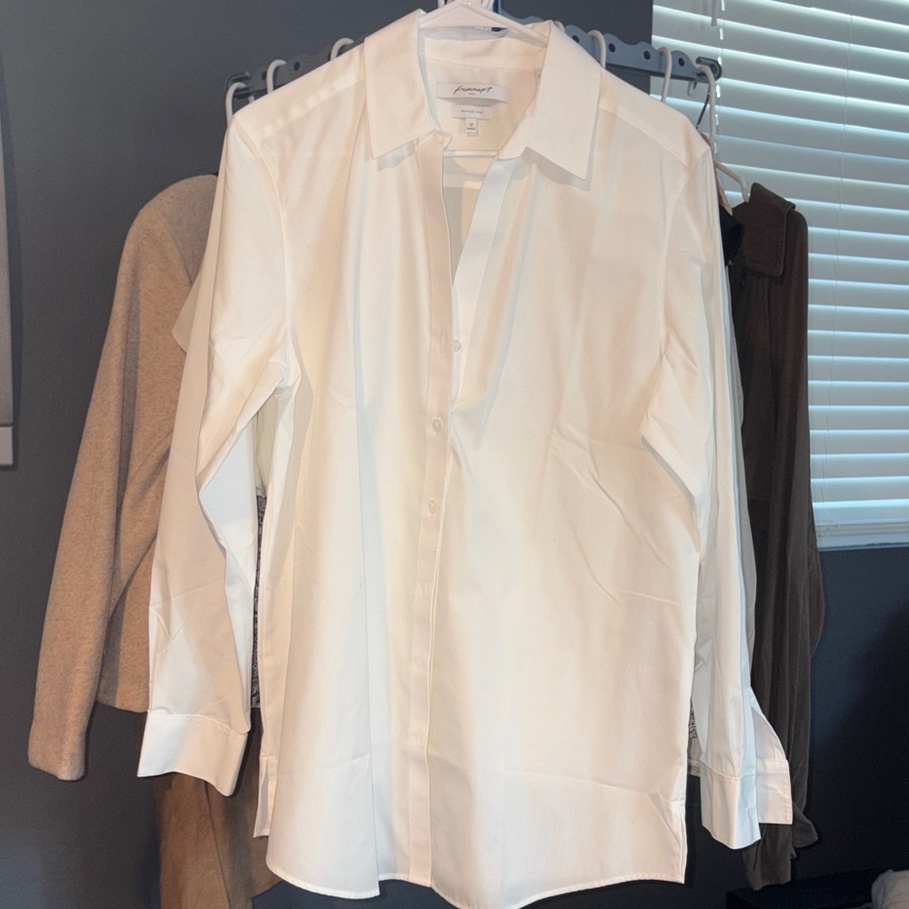 FOXCROFT NYC Classic White Boyfriend Shirt